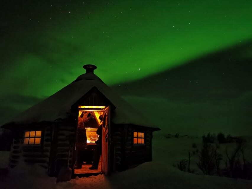 Björkliden/Abisko: Night Sky Snowmobile Tour - The snowmobile ride: shared power, real control, and night skills