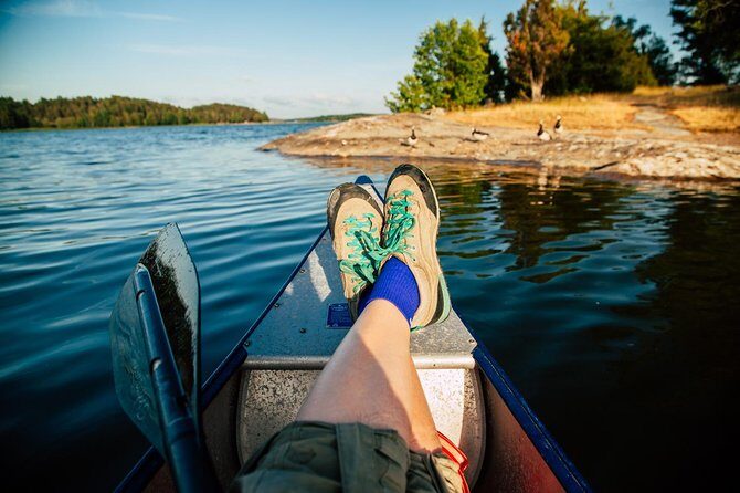 Canoe adventure in Stockholm Archipelago - Paddling basics in a canoe for two: what you’ll actually do