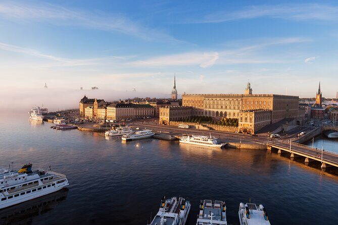 Cruise port VIP Transfer: Cruise port to Stockholm city center 1-6 Passangers - Comfort and Service Style You Can Expect From the Chauffeur