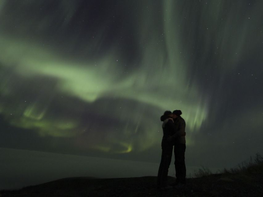 From Kiruna: Northern Lights Guided Husky Sledding Adventure - Safety briefing in the cold: how they set you up to steer
