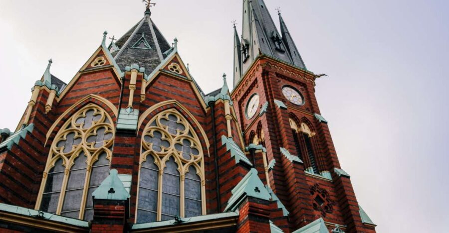 Gothenburg: Express Walk with a Local in 60 minutes - Fish Church: quirky by name, powerful for orientation