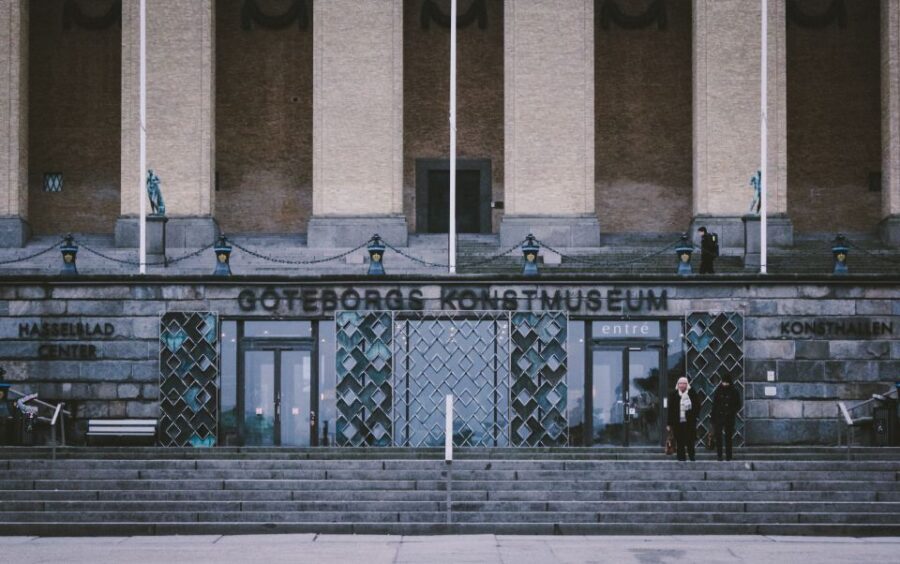Gothenburg: Express Walk with a Local in 60 minutes - What to bring (so the walk stays easy)