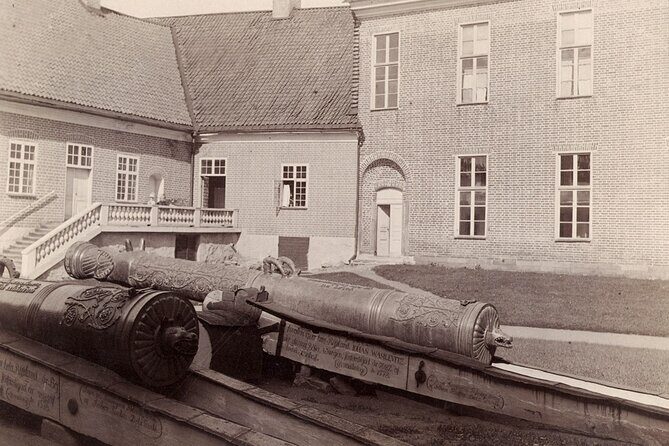 Grand Castle Tour Drottningholm and Gripsholm (private service) - Price and what you get for $478.69 per person