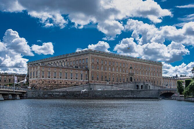Inside The Crown: Stockholm Royal Palace Private Guided Tour - Meeting at Gustav III:s Obelisk: a simple start, easy end