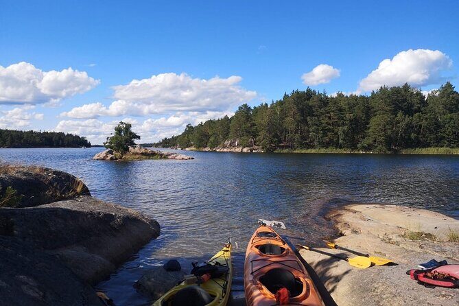 Kayak Tour in the Stockholm Archipelago with Lunch Meal - Key things to love about this archipelago kayak day