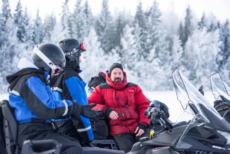 Luleå : Snowmobile - Forest and Ice Nature Tour 2h - Brändön Lodge briefing, warm gear, and why arriving early pays off