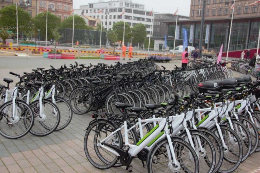 Malmö: City Bike Rental - The included map and the top-10 plan that keeps you from wandering