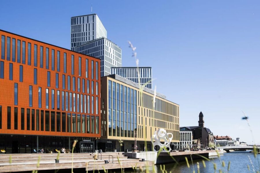 Malmö: Sightseeing and Landmarks tour by bike - What’s included (and what you’ll need to plan yourself)