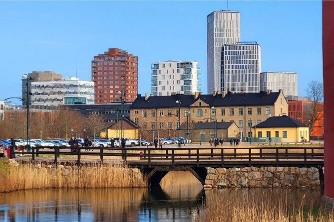 Malmö Walking Tour: Explore Top Sights & Hidden Gems - Stop 2: Folkets Park for green space and family-friendly energy