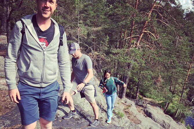 Midnight Sun and Campfire - National Park evening hike Stockholm - The guide and group size: why this stays personal