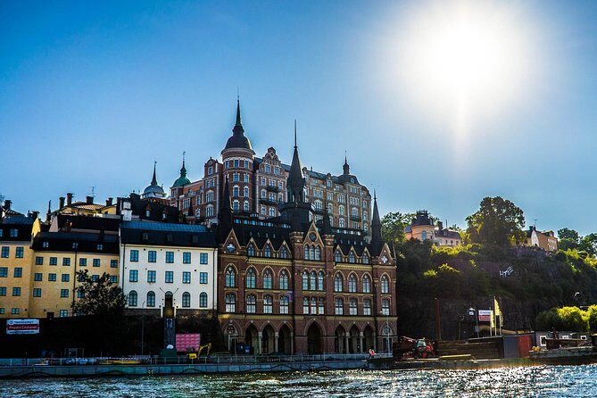 Private 4h VIP city tour by limousine car and guide in Stockholm - Museum Island and the green island approach: seeing why Stockholm is an island city