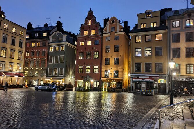 Private blood, ghosts and folklore Old Town 2h Stockholm tour - Stortorget: Death, Blood Curses, and the Folklore Body-Part Logic