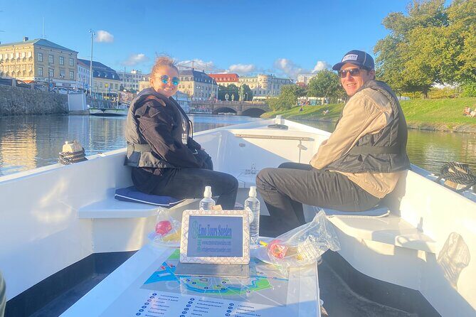 Private Boat Ride in Gothenburg with pickup - Gustav Adolfs Square by Water: Statue Facts You Can Actually Use