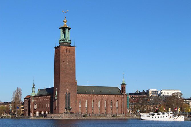 Private full day VIP city tour by limousine car in Stockholm - Östermalmshallen: a high-end market break