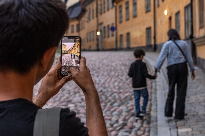 Private Golden Hour Photo Walk in Stockholm - What Julien actually teaches you (and why it works)