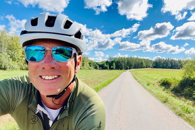 Private Roadbike Adventure in Stockholm - Meet Thomas: The Guide Detail That Changes the Whole Day
