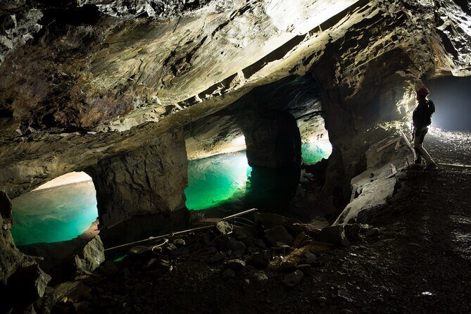 Sauna Ritual of the Lady of the Mine Experience - The mine environment: temperature, clothing, and comfort planning