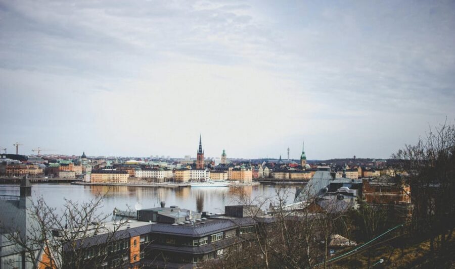 Stockholm: Christmas Markets & Lights Guided Walking Tour - Old Town Christmas market lights: what you’ll actually see