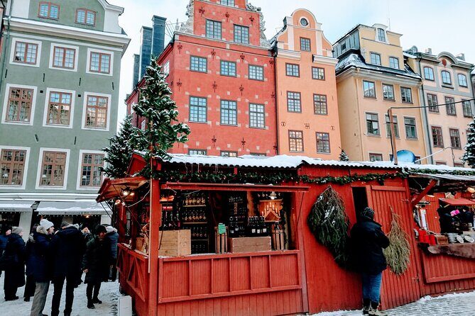Stockholm Christmas Tour and Food Tasting Experience - Skeppsbrokajen promenade: the world’s tallest natural Christmas tree story