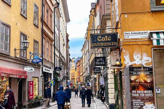 Stockholm City Tour + VAASA Museum VIP car (private service) - Stop 3: Stockholm panoramic views—Royal Palace area vibes without the hassle