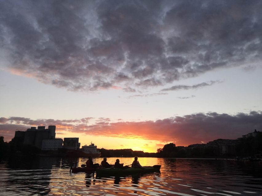 Stockholm Evening Kayak with BBQ. - The Island Walk and Sunset BBQ Dinner Plan
