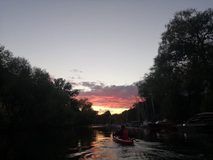 Stockholm Evening Kayak with BBQ. - Finding Alstaviksvägen 3 Near Hornstull (and Showing Up on Time)