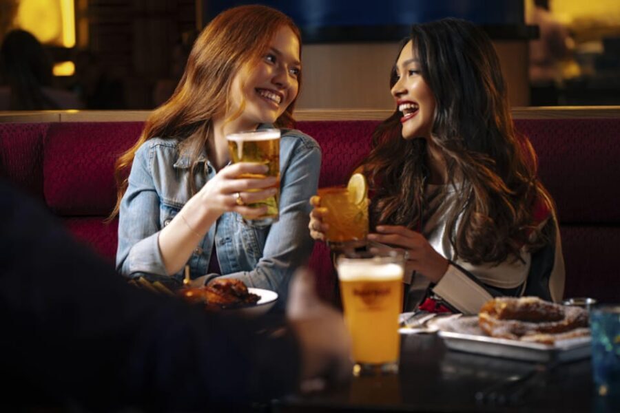 Stockholm: Hard Rock Cafe Stockholm Lunch or Dinner - Key things to know before you go