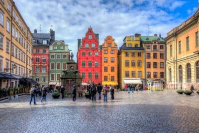 Stockholm Must See: City Hall, Gamla Stan and Vasa Museum - City Hall at 10:00: Views, Gardens, and What You Can’t Expect