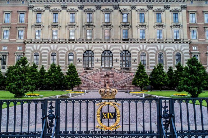 Stockholm Royal Palace Museums Gamla Stan Skip-the-line Tour - Group Size, Private Tour Comfort, and Why It Can Affect the Price