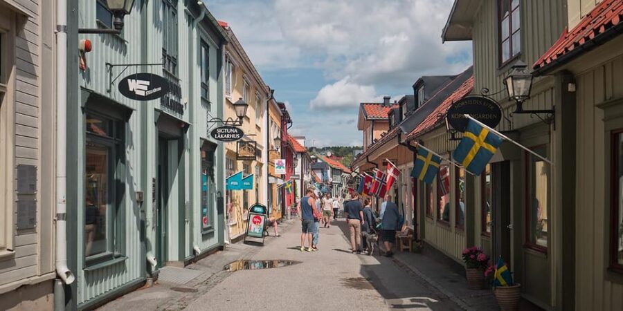 Stockholm: Sigtuna Guided Boat Tour with Optional Museum - Why the Stockholm–Sigtuna route feels different from a typical day trip