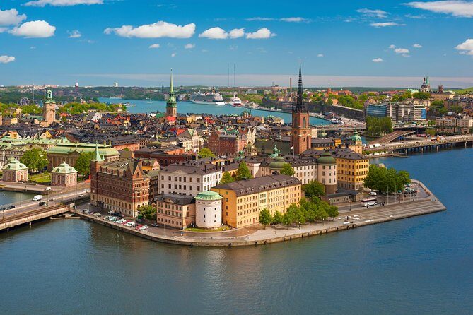 Stockholm Syndrome Private Walking Tour - Where the story starts: Norrmalmstorg and the Stockholm syndrome origin
