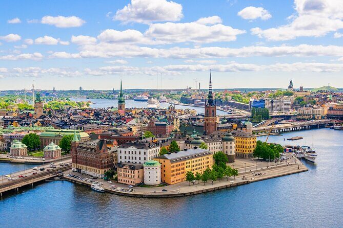 Stockholm Troll Hunt: Self-Guided Old Town Adventure - From Royal Swedish Opera to Stortorget: your Troll Hunt route