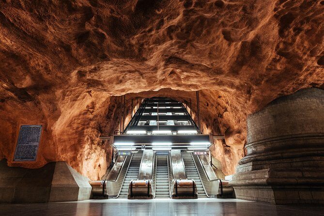 Stockholm: Underground Metro Art Ride with a Local - Stop 3: Siri Derkert and Why This Artist Matters