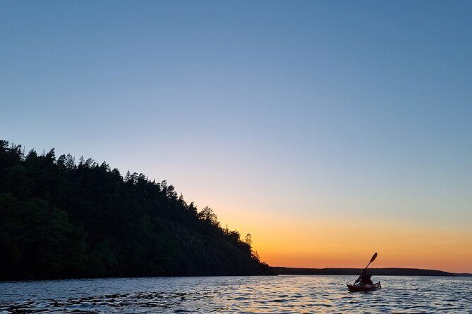 Sunset kayak tour with fika on Stockholms lakeside - Weather changes: how the sunset plan adapts