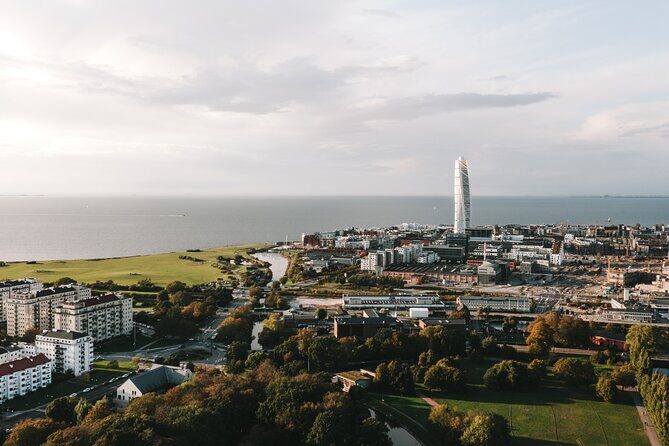 Surprise Walk of Malmö with a Local - Turning Torso: Finishing With Malmö’s Modern Twist