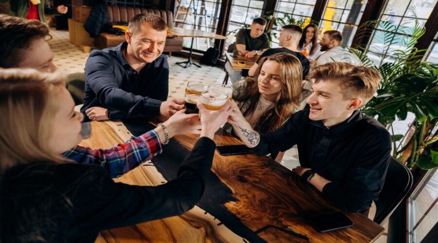 Swedish Beer Tasting Tour in Stockholm Old Town Pubs - The 4-hour option: 8 beers and a traditional 3-course Swedish meal