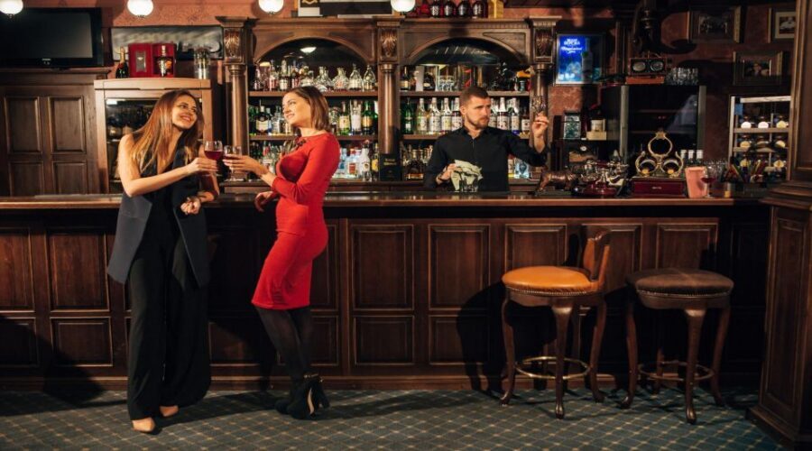 Swedish Beer Tasting Tour in Stockholm Old Town Pubs - The 2-hour option: 4 Swedish beers and Old Town orientation