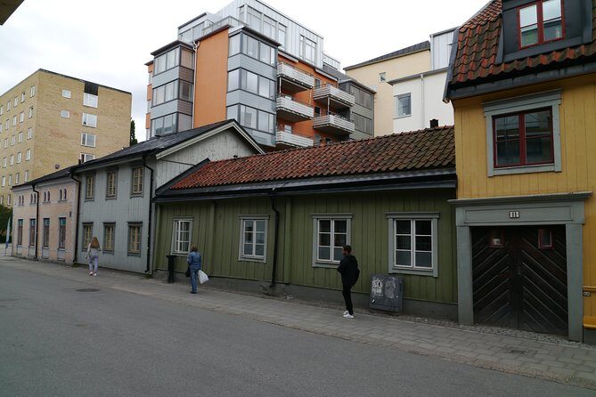 Uppsala bloody history 1h- racial biology, 18th century plague, 19th century prostitution etc. - Price and time: what $36.58 buys you in real life
